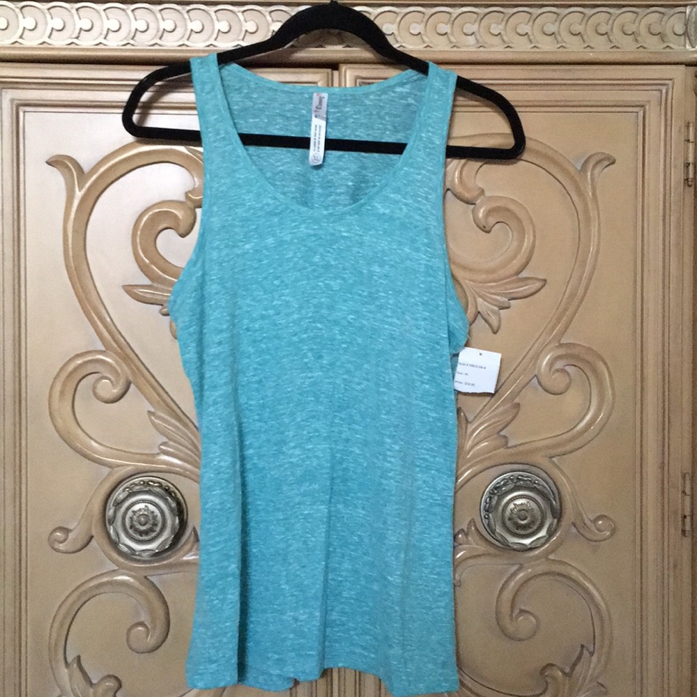 🦋 Classy mint green tank top NWT XL